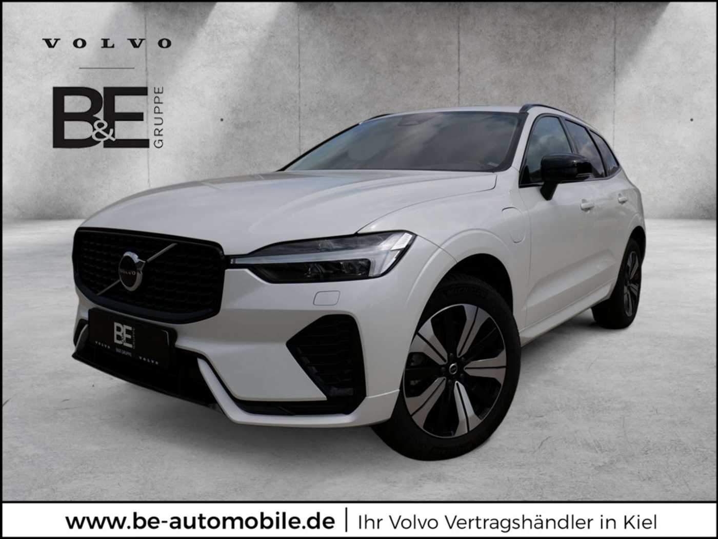 Volvo  T8 Plus Dark Recharge Plug-In Hybrid AWD