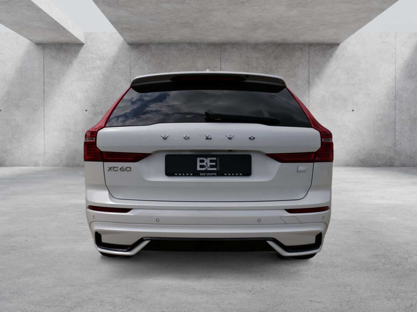 Volvo  T8 Plus Dark Recharge Plug-In Hybrid AWD