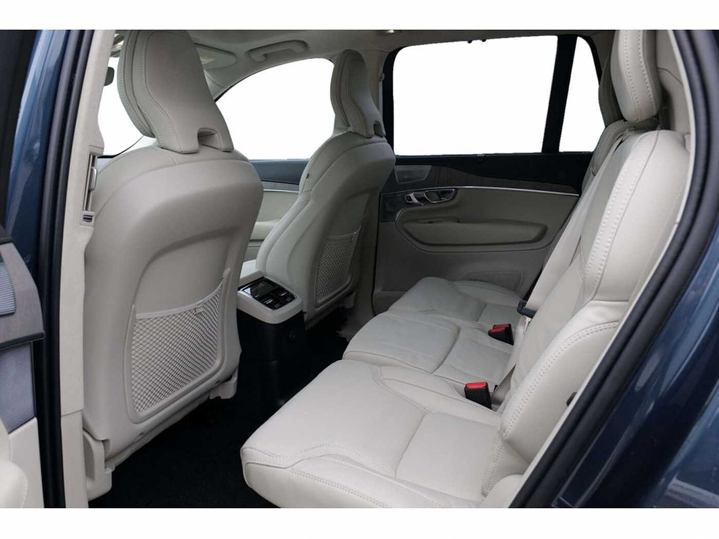 Volvo  T8 Ultra Bright Recharge Plug-In Hybrid AWD