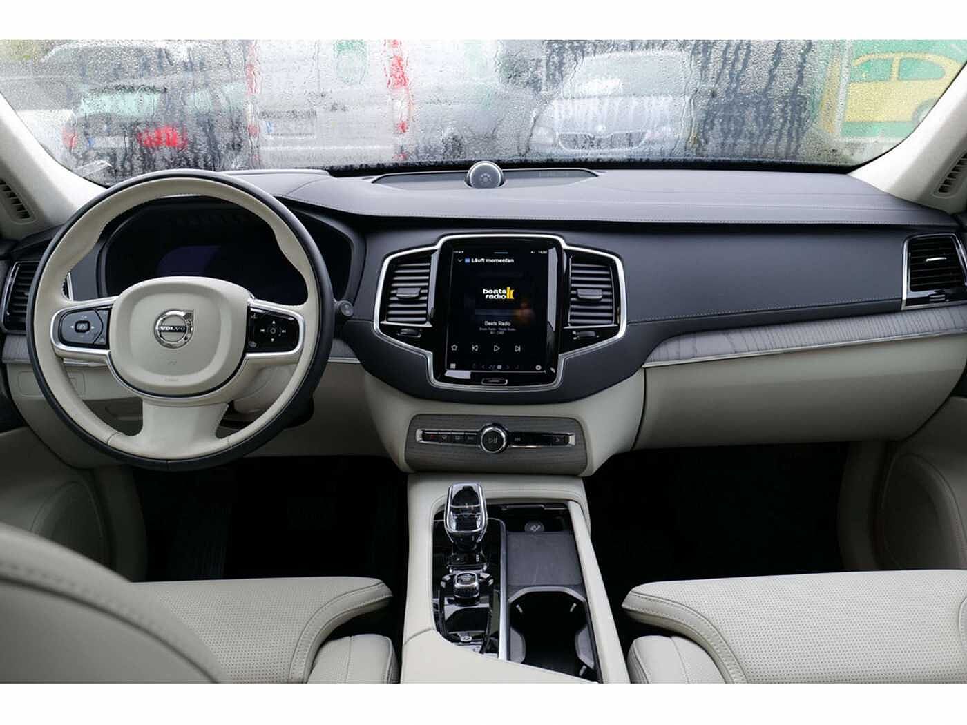 Volvo  T8 Ultra Bright Recharge Plug-In Hybrid AWD