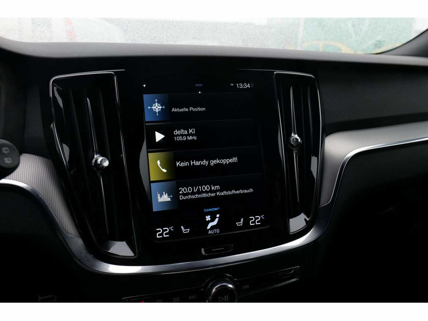 Volvo  B3 R Design KAMERA NAVI STANDHZ LED LED