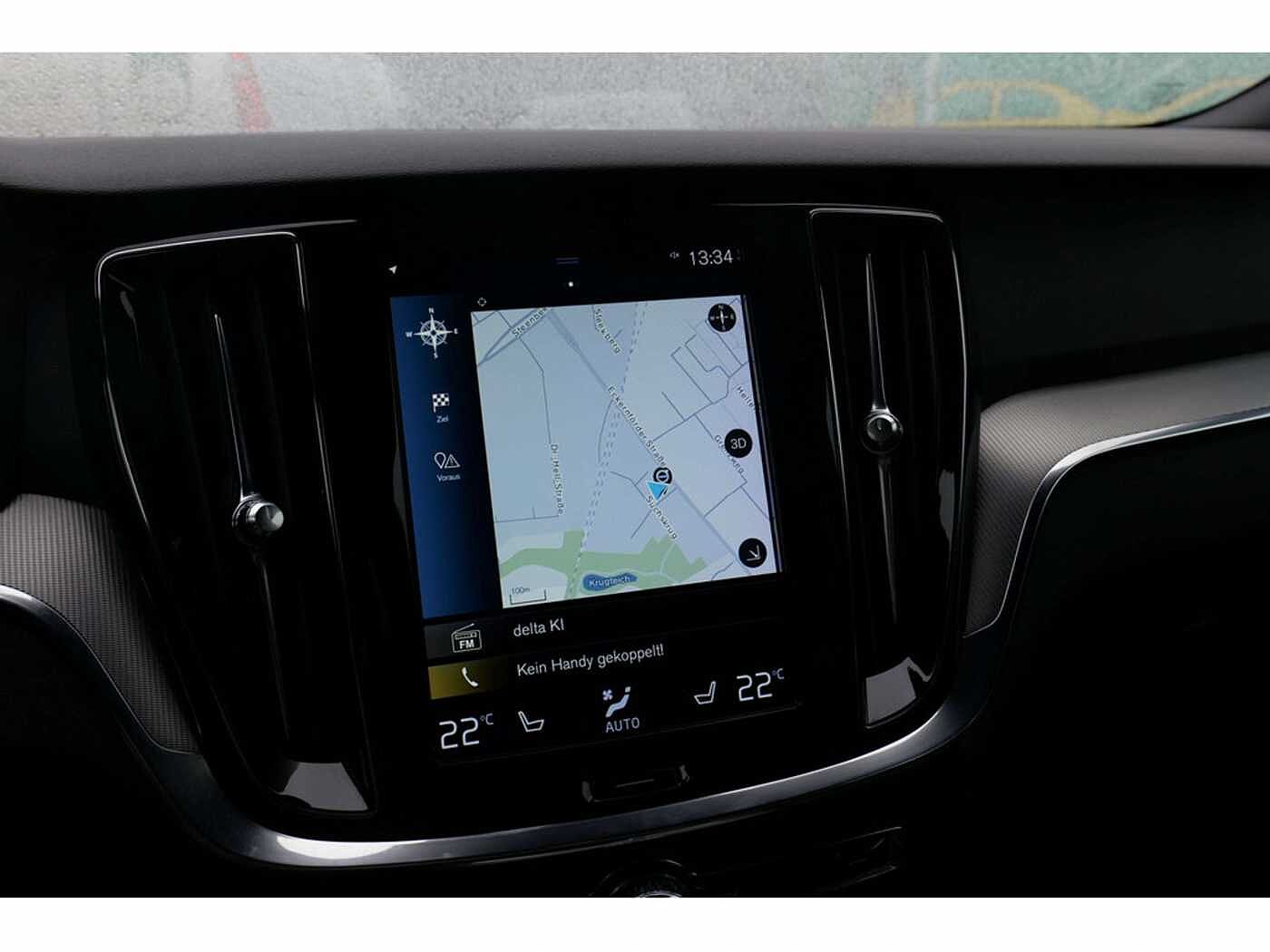 Volvo  B3 R Design KAMERA NAVI STANDHZ LED LED