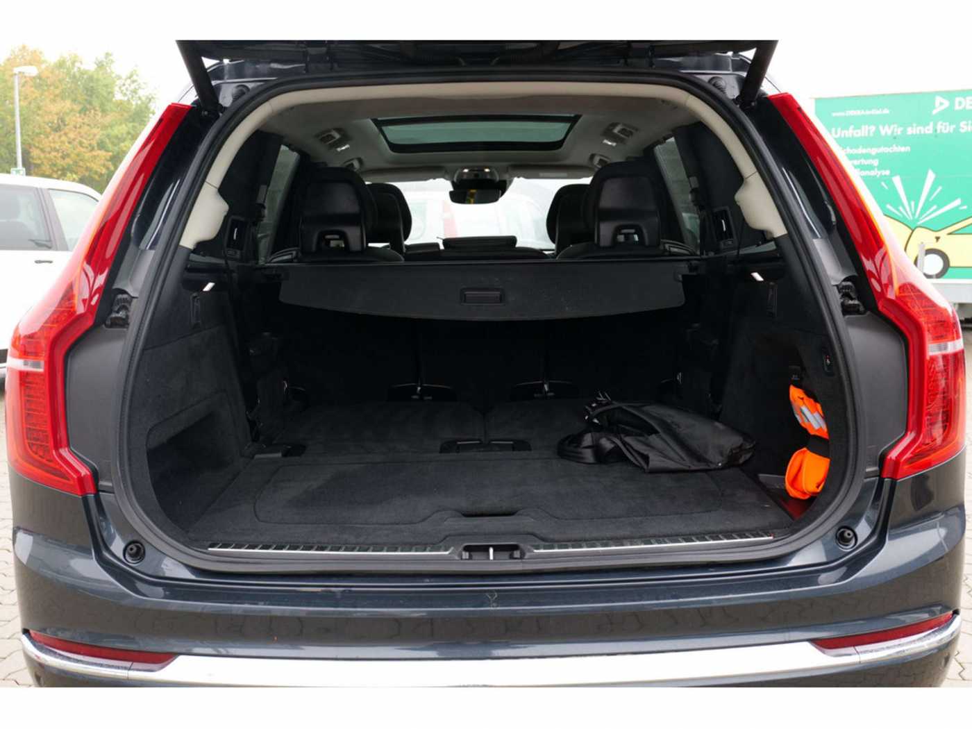 Volvo  T8 Inscription Expression Recharge Plug-In Hybrid AWD