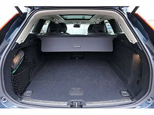 Volvo  T8 Ultra Dark Recharge Plug-In Hybrid AWD