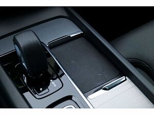 Volvo  T8 Ultra Dark Recharge Plug-In Hybrid AWD