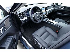 Volvo  T8 Ultra Dark Recharge Plug-In Hybrid AWD