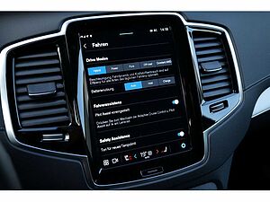 Volvo  T8 Plus Bright Recharge Plug-In Hybrid AWD