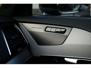 Volvo  T8 Plus Bright Recharge Plug-In Hybrid AWD