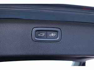 Volvo  T8 Plus Dark Recharge Plug-In Hybrid AWD