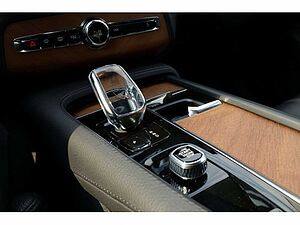 Volvo  T8 Longe Range Plus Bright Plug-In Hybrid AWD
