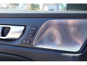 Volvo  Lim. 2.0 Ultimate Dark Recharge Plug-In Hybrid AWD
