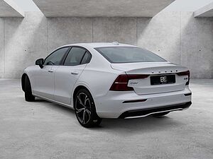 Volvo  Lim. B5 Ultimate Dark AWD LED PANO 360°