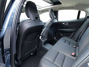 Volvo  Lim. T8 Ultimate Dark Recharge Plug-In Hybrid AWD