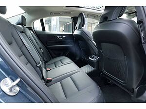 Volvo  Lim. T8 Ultimate Dark Recharge Plug-In Hybrid AWD