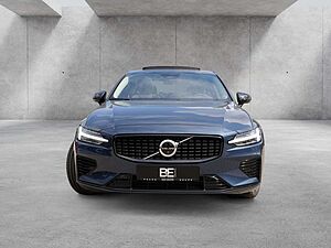 Volvo  Lim. T8 Ultimate Dark Recharge Plug-In Hybrid AWD