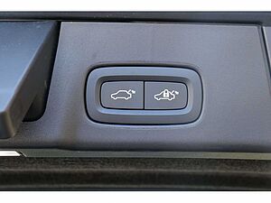 Volvo  T8 Inscription Recharge Plug-In Hybrid AWD