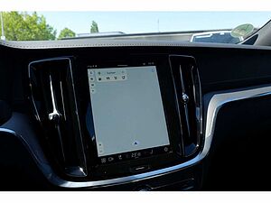 Volvo  Lim. B5 Ultimate Dark AWD LED PANO 360°
