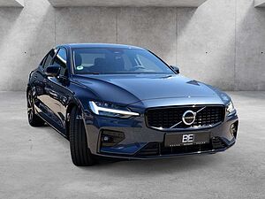 Volvo  Lim. B5 Ultimate Dark AWD LED PANO 360°