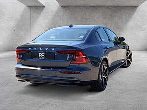 Volvo  Lim. B5 Ultimate Dark AWD LED PANO 360°