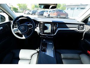 Volvo  Lim. B5 Ultimate Dark AWD LED PANO 360°