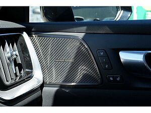 Volvo  Lim. B5 Ultimate Dark AWD LED PANO 360°