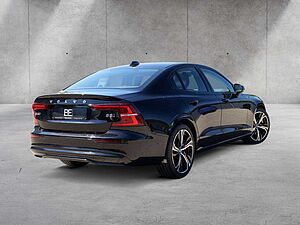 Volvo  Lim. B5 Ultimate Dark AWD LED PANO 360°