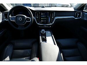 Volvo  Lim. B5 Ultimate Dark AWD LED PANO 360°