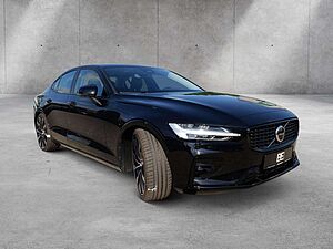Volvo  Lim. B5 Ultimate Dark AWD LED PANO 360°