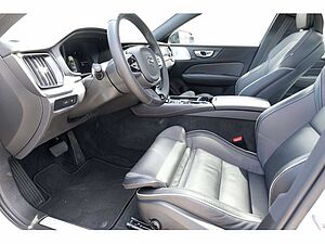 Volvo  Lim. T8 AWD Ultimate Dark Recharge Plug-In Hybrid AWD