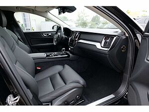 Volvo  Lim. T8 Ultimate Dark Recharge Plug-In Hybrid AWD