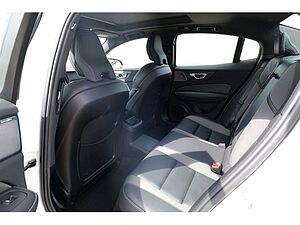 Volvo  Lim. T8 Ultimate Dark Recharge Plug-In Hybrid AWD