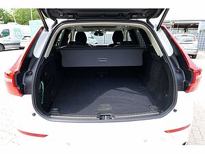 Volvo  T8 Plus Dark Recharge Plug-In Hybrid AWD