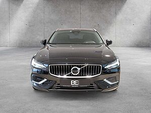 Volvo  Kombi T6 Core Recharge AWD STANDHZ LED