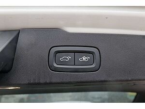 Volvo  B3 R Design KAMERA NAVI STANDHZ LED LED