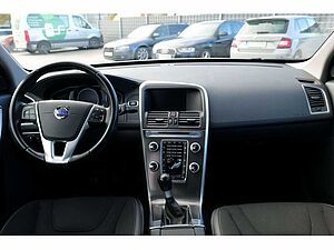 Volvo  D4 AWD Momentum