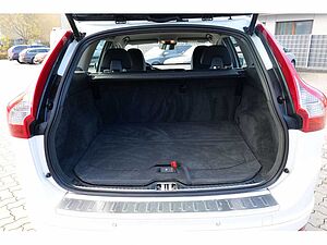 Volvo  D4 AWD Momentum