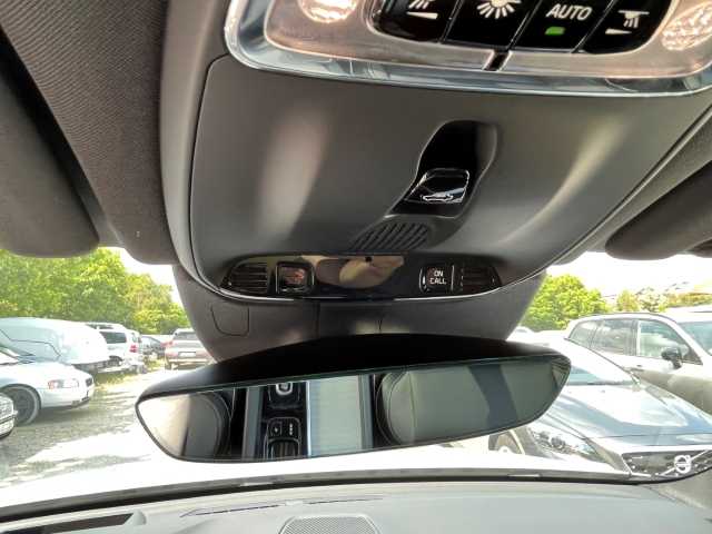 Volvo  XC60 T8 TWIN ENGINE AWD Automatikgetriebe (223+65kW/303+87PS) R-Design