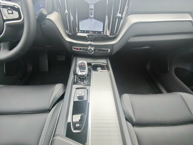 Volvo  T8 Hybrid AWD Plus Dark