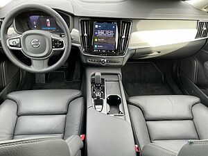 Volvo  V90
