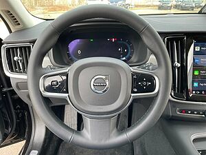 Volvo  V90
