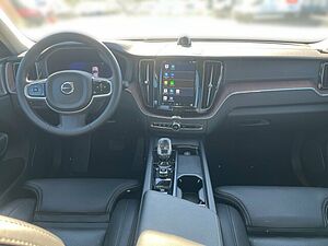 Volvo  B5 AWD Ultimate Dark