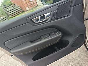 Volvo  T8 Hybrid AWD Plus Dark