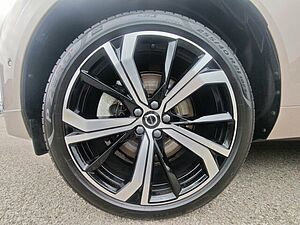 Volvo  T8 Hybrid AWD Plus Dark