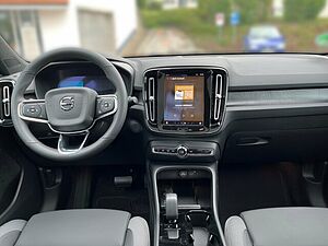 Volvo  C40