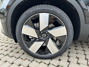 Volvo  C40