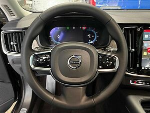Volvo  V90