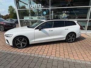 Volvo  Plus Dark