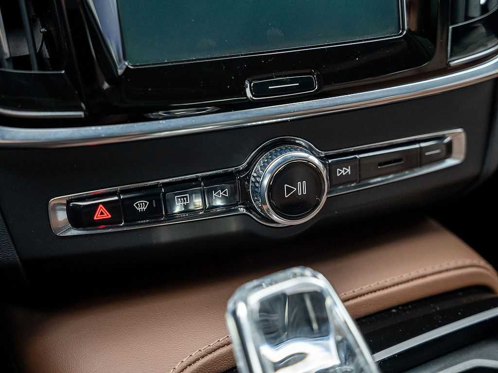 Volvo  T6 AWD Recharge Inscription