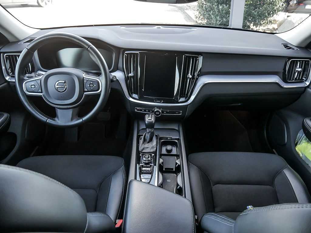 Volvo  D3 Momentum Pro