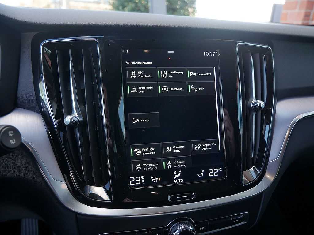 Volvo  D3 Momentum Pro